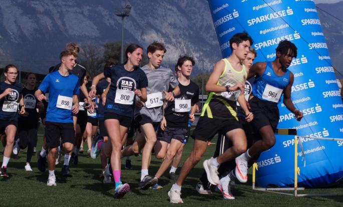 © Benjamin Goller | Bildquelle: MS 2 Schwaz | Urheber:in: Benjamin Goller Cross Country Landesmeisterschaft 2024