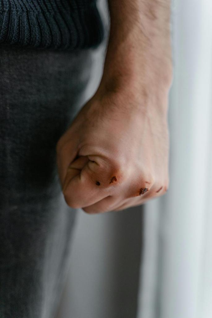 Faust gegen Gewalt