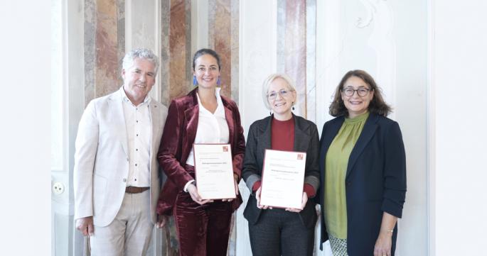 © Land Tirol/Dominik | Bildquelle: Land Tirol | Urheber:in: Land Tirol/Dominik Preisverleihung Bildungsinnovationspreis