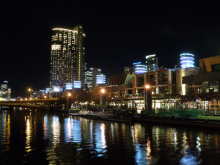 Skyline von Melbourne bei Nacht