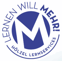 Logo von Lernen will mehr - rundes weißes Logo mit einem M in der Mitte und rundherum die Inschrift Lernen will mehr sowie Hölzel Lernservices  in blauer Farbe