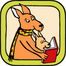 Känguru mit Schal liest seinnem Känguru Kind aus einem roten Buch etwas vor. 