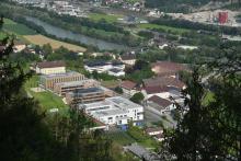 Campus-Rotholz-Gesamtansicht: HBLFA Tirol, Fachberufsschule für Milchtechnologen und LLA Rotholz (vlnr) bilden den neuen Campus in Rotholz.