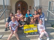 VS Absam Dorf: Kinderkunst für die Ukraine