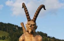 Tiroler Sagen: Eingang zur Teufelsgasse, Kirchdorf in Tirol