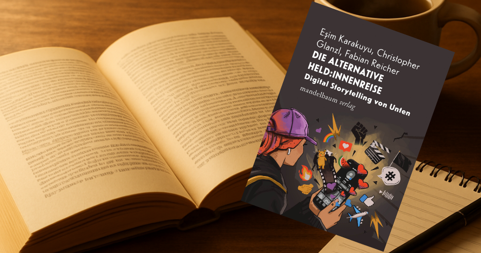 Buch mit geöffneten Seiten